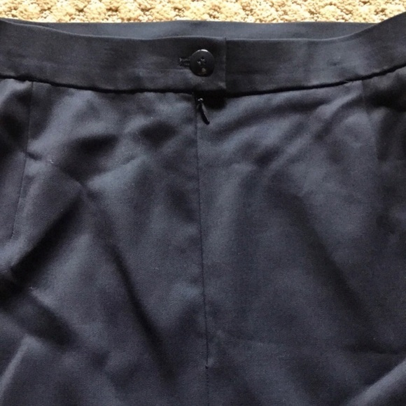 Escada Pure Virgin Wool Skirt - Picture 5 of 6